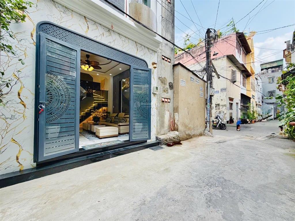 Bán căn nổi bật xây mới gần công viên làng hoa  đường nguyễn văn khối  phường 8  gò vấp