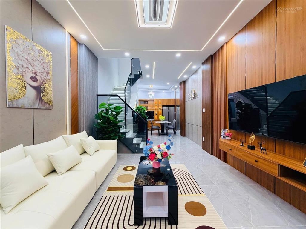 Nhà đẹp hẻm ô tô đường phạm văn chiêu  phường 14  gò vấp