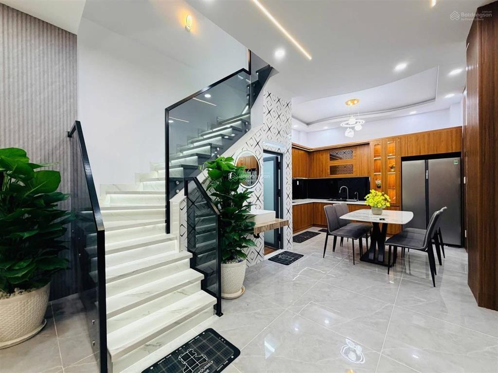 Nhà đẹp hẻm ô tô đường phạm văn chiêu  phường 14  gò vấp