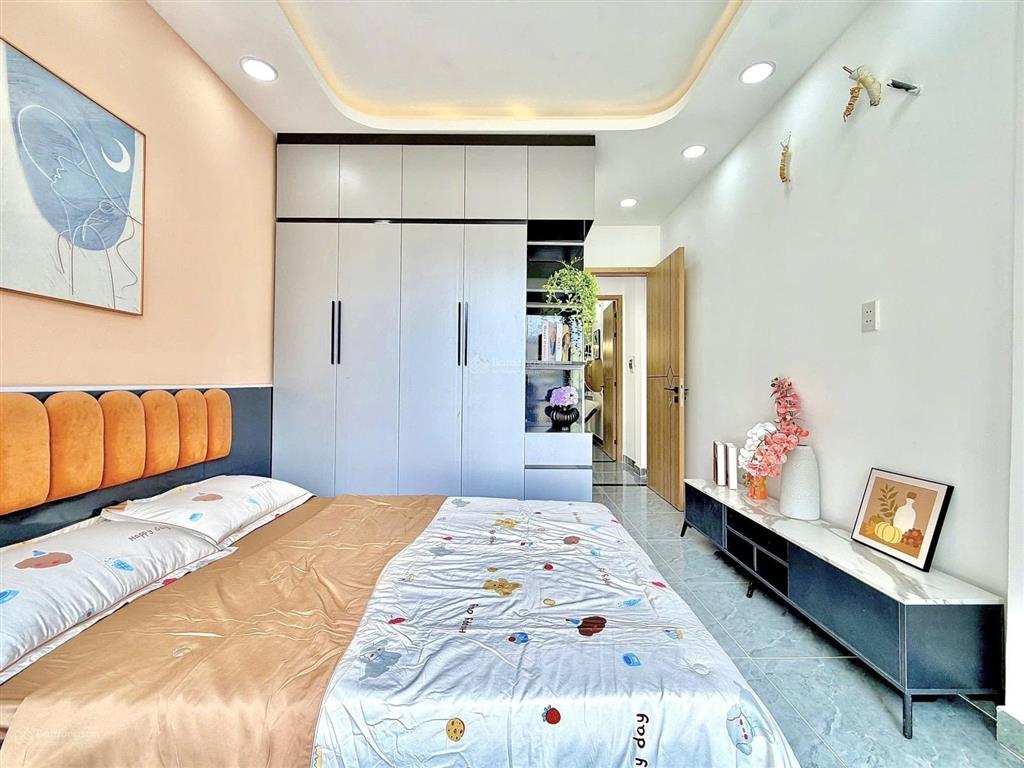 Nhà đẹp  dọn vào ở ngay. trên đường phan văn trị  phường 11 bình thạnh (phường bình lợi trung)