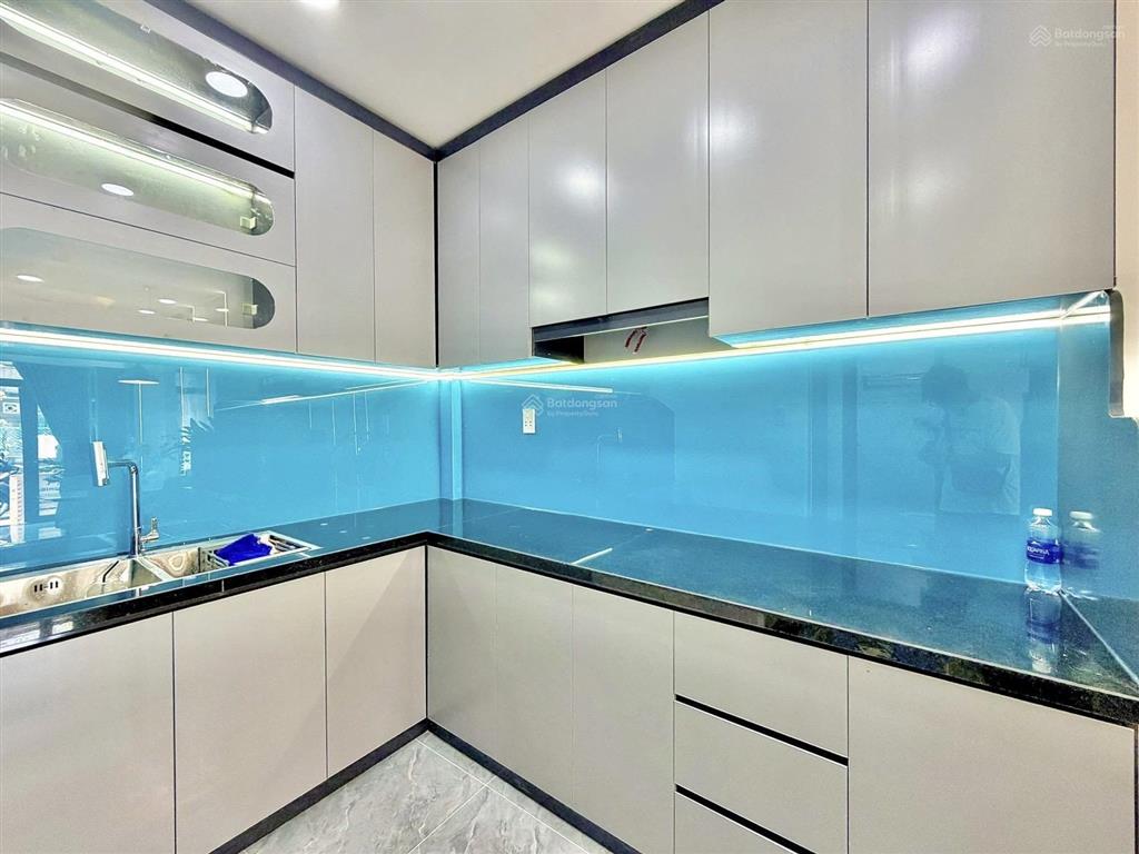 Nhà đẹp  dọn vào ở ngay. trên đường phan văn trị  phường 11 bình thạnh (phường bình lợi trung)