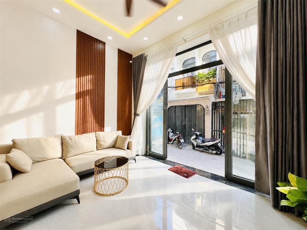 A/c muốn an cư  căn nhà này sẽ rất phù hợp. trên đường xô viết nghệ tĩnh  phường 25  bình thạnh