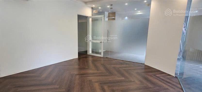 Office for rent chỉ 7 t.r 15m mặt tiền đường đối diện metro landmark81 bao phí