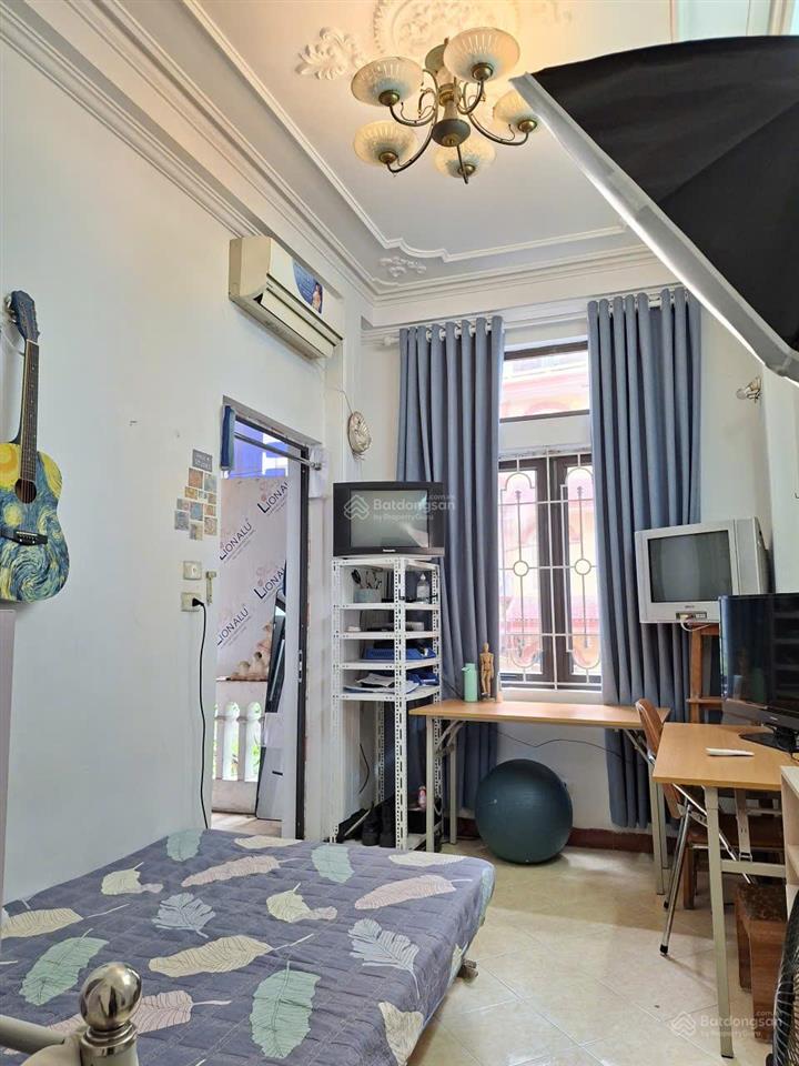 Cho thuê nr 1pn, 1wc tại 18 ngõ 251, kim mã, giá siêu hời 3,5 triệu, 20m2
