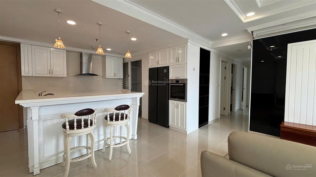 Cho thuê căn 3pn 132m² full nội thất mới đẹp view sông thoáng mát giá 33tr/tháng