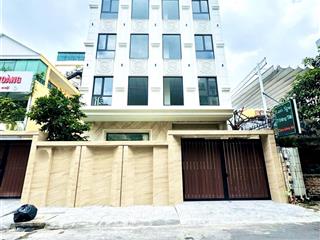 Cho thuê nhà 05 đặng tất phường tân định quận 1! 1200m2 (giá 150tr/th)