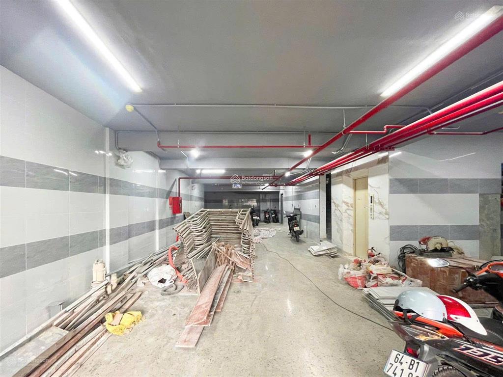Tòa nhà mới đẹp  mặt tiền nguyễn thị thập phường tân quy quận 7 (sd 1.670m2)