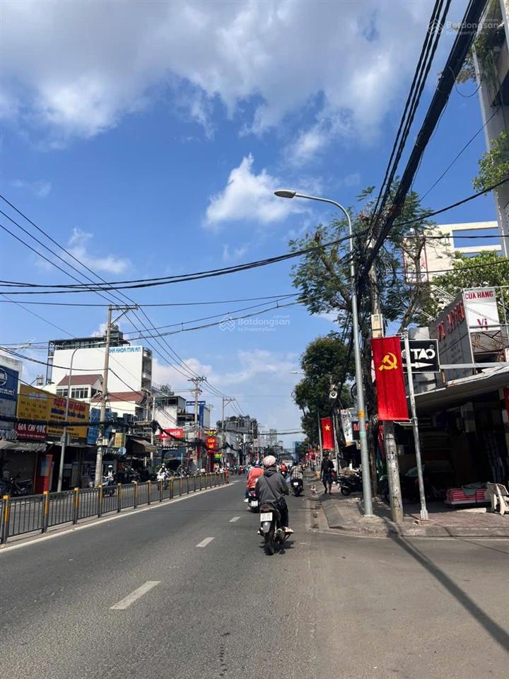 Tòa nhà mới đẹp  mặt tiền nguyễn thị thập phường tân quy quận 7 (sd 1.670m2)
