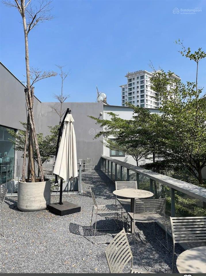 Cho thuê mặt tiền thảo điền quận 2!!! (1500m²)