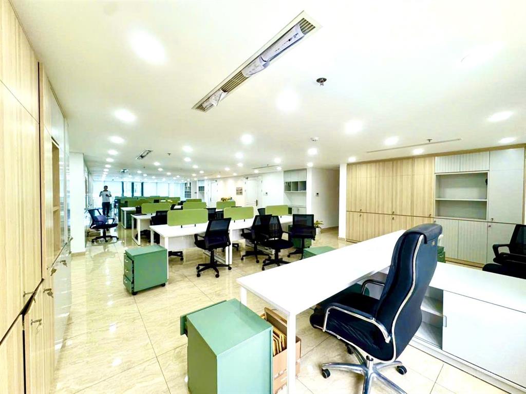 Cho thuê tòa nhà 25 xuân thủy phường thảo điền quận 2. (15x28m) 200 triệu