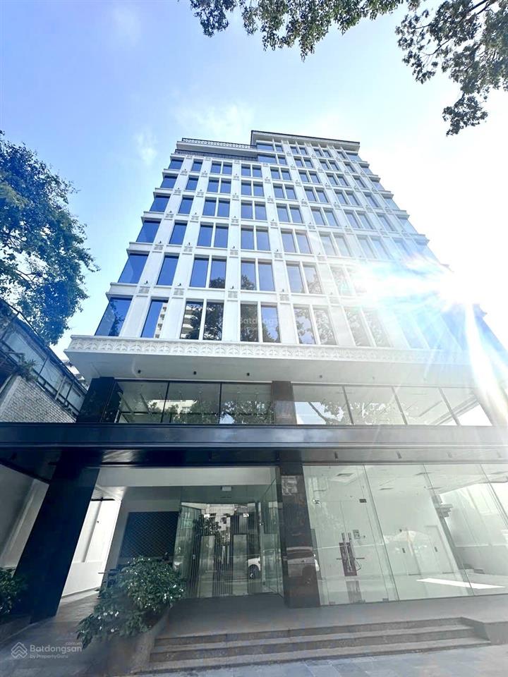 Cho thuê toà nhà văn phòng 3000m2 mt nguyễn thái học p.bến thành q1  h t l 9l
