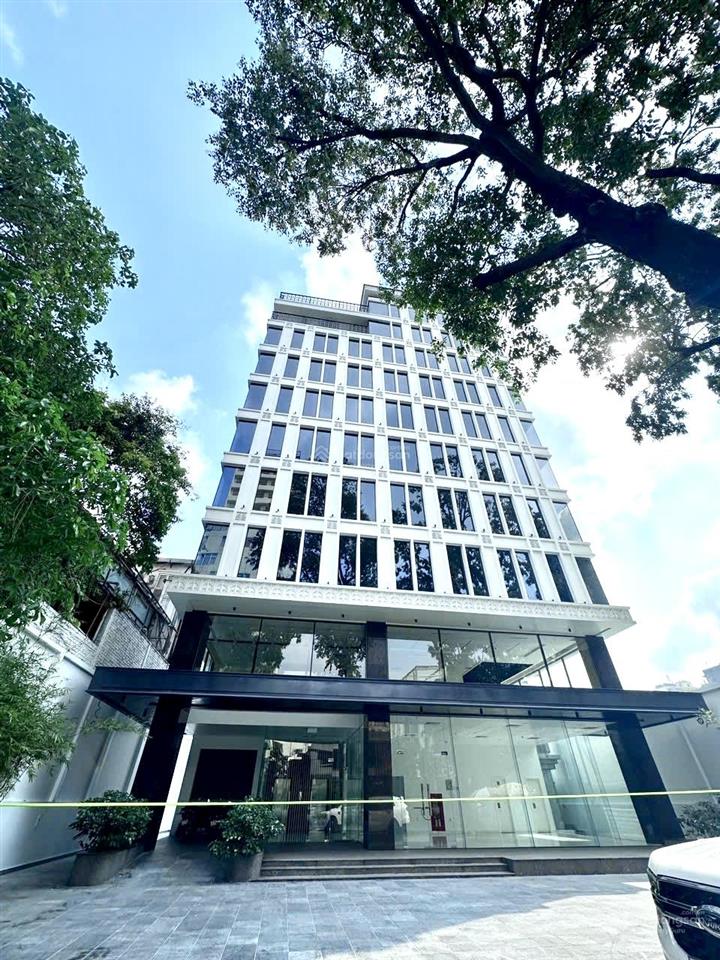 Cho thuê toà nhà văn phòng 3000m2 mt nguyễn thái học p.bến thành q1  h t l 9l
