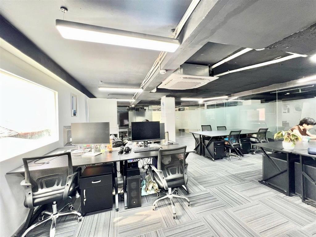 Cho thuê tòa nhà office!!! nguyễn văn trỗi phú nhuận!!! (12x30m)