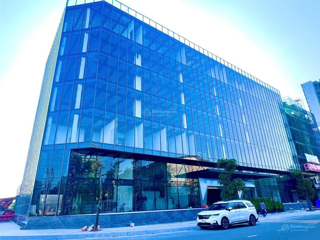 Cho thuê tòa nhà office! góc 2 mặt tiền trung tâm q2 (20x40m) giá tốt