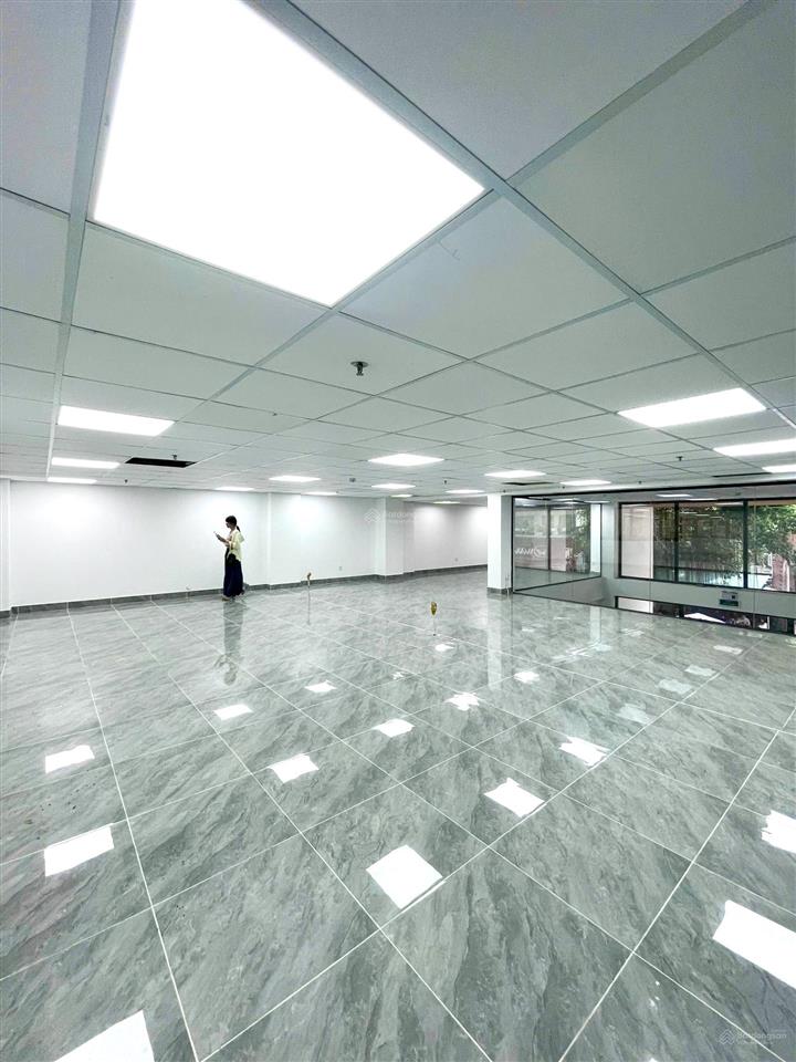 Cho thuê tòa nhà 2000m² trung tâm quận 3  h 8 lầu tm pccc nghiệm thu
