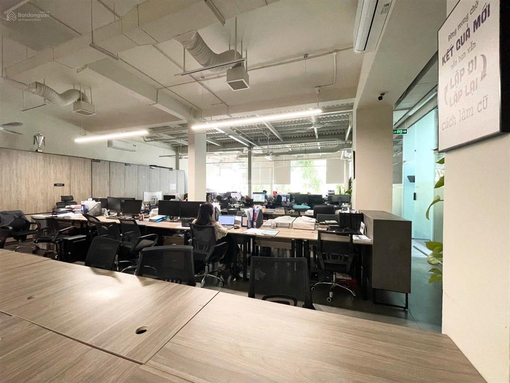 Cho thuê tòa nhà (dt sàn 3000m2) mặt tiền nguyễn văn trỗi pn  1 hầm 1 trệt 11 lầu
