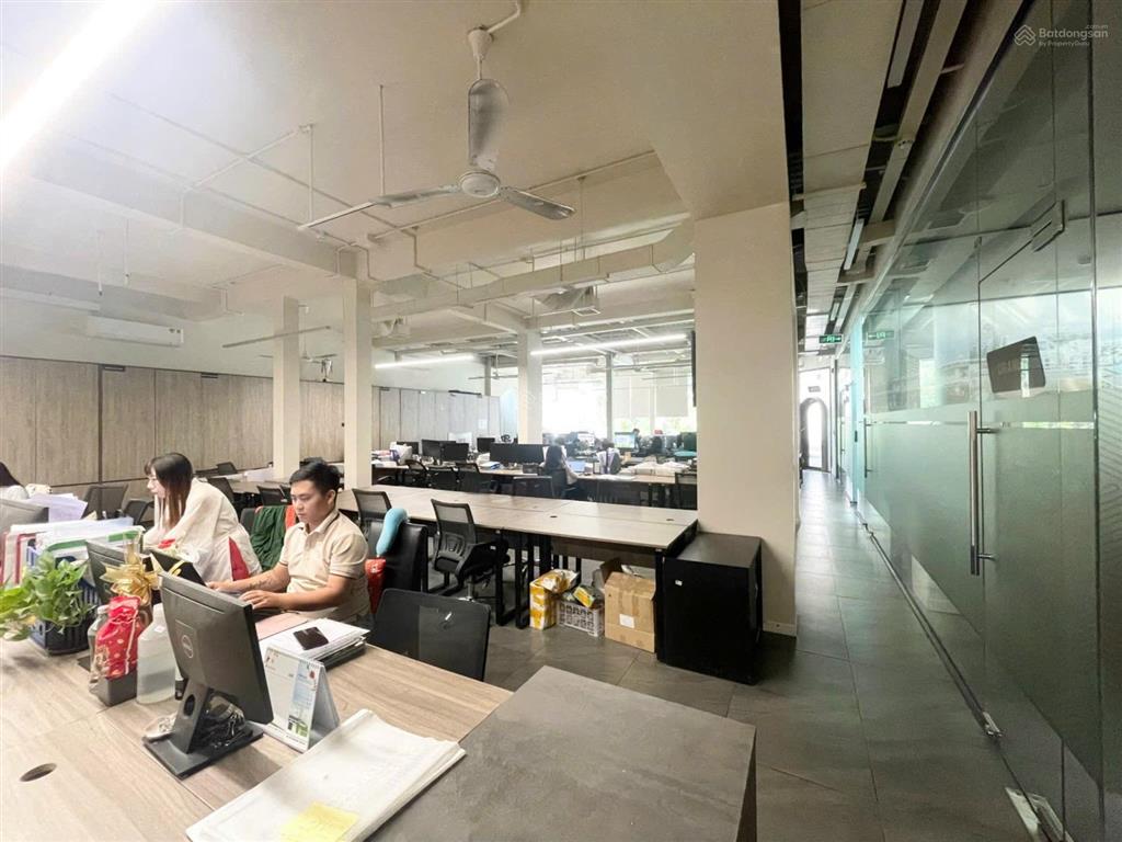 Cho thuê tòa nhà (dt sàn 3000m2) mặt tiền nguyễn văn trỗi pn  1 hầm 1 trệt 11 lầu
