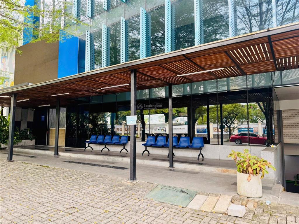 Cho thuê tòa nhà (2500m2) tân phú phường phú mỹ quận 7!
