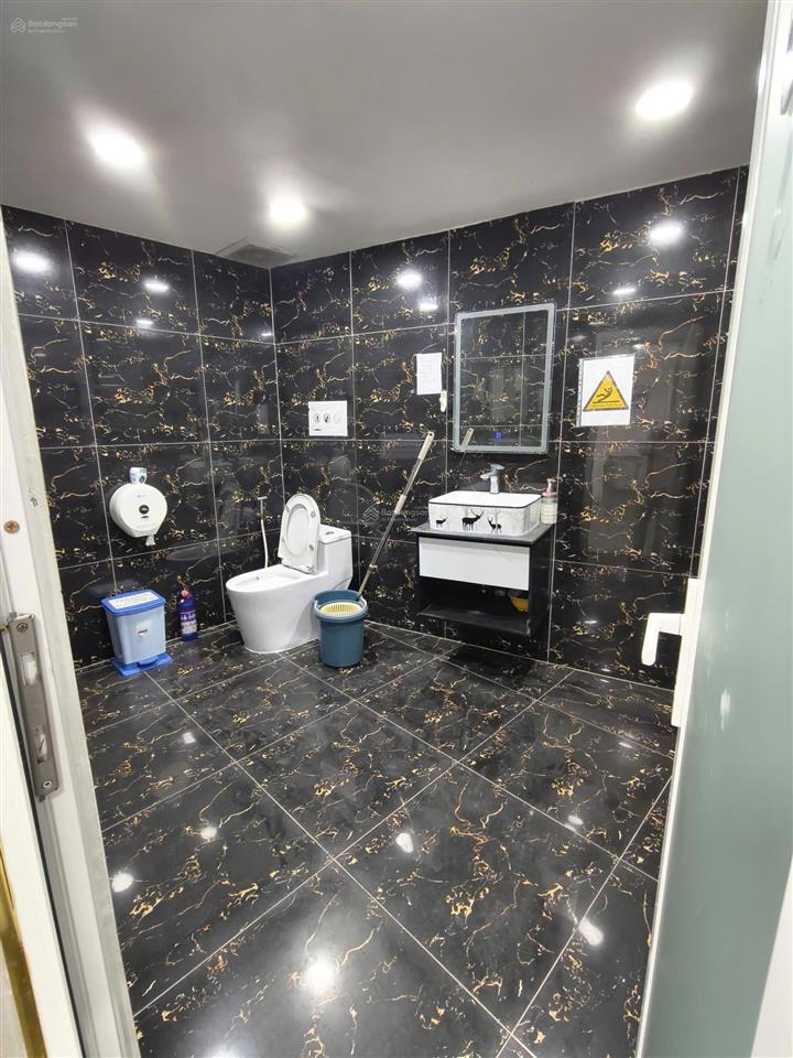 Cho thuê nhà mặt tiền 18m  nguyễn văn trỗi phường 2, quận tân bình (18x20m)