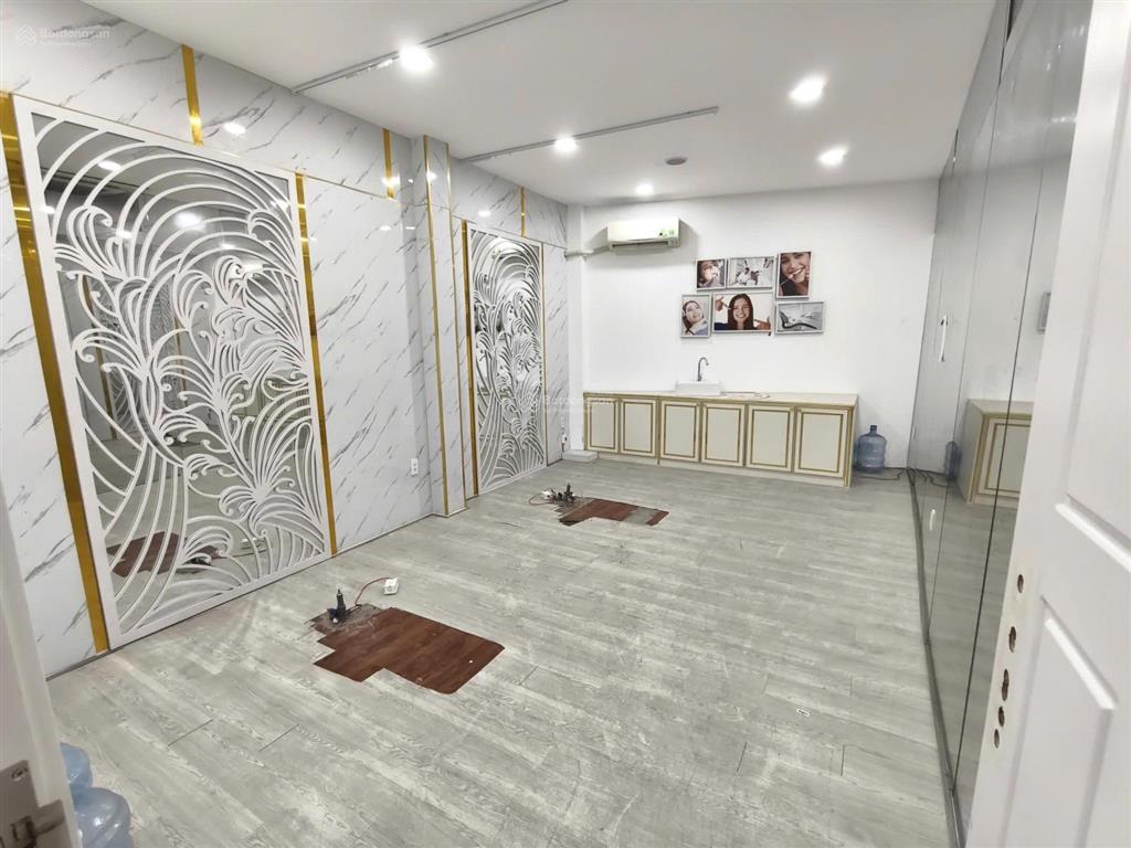Cho thuê nhà mặt tiền 18m  nguyễn văn trỗi phường 2, quận tân bình (18x20m)