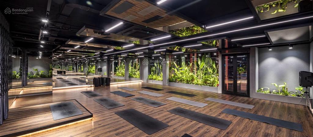 Cho thuê tòa nhà 526 điện biên phủ p21 bình thạnh (4200m2)