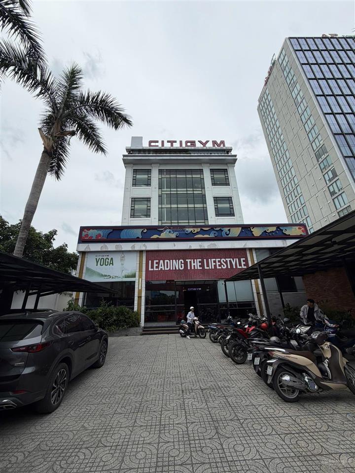 Cho thuê tòa nhà 526 điện biên phủ p21 bình thạnh (4200m2)