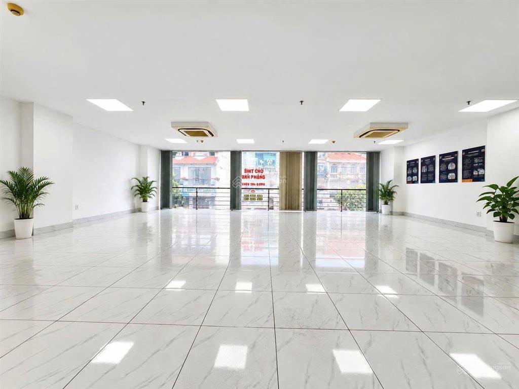 Cho thuê toà nhà mt nguyễn gia trí p25 bình thạnh  (1000m2)