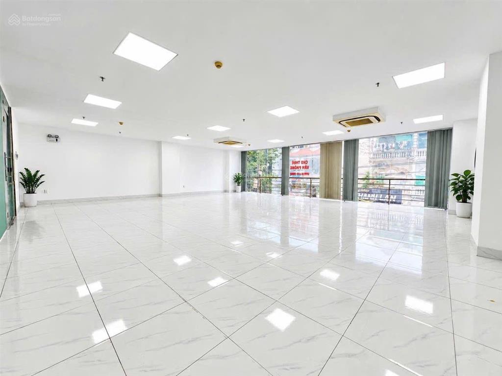 Cho thuê toà nhà mt nguyễn gia trí p25 bình thạnh  (1000m2)