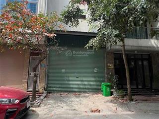 Bán nhà mặt phố đông mỹ thanh trì 2mặt tiền ôtô vỉa hè kinh doanh sầm uất chỉ 15.8 tỷ