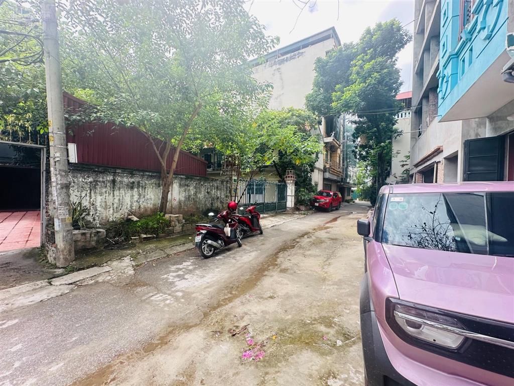 Bán gấp căn nhà 2tầng*400m2 phố nguyễn cảnh dị  kđt đại kim phân lô vỉa hè kinh doanh, chỉ 92.5 tỷ