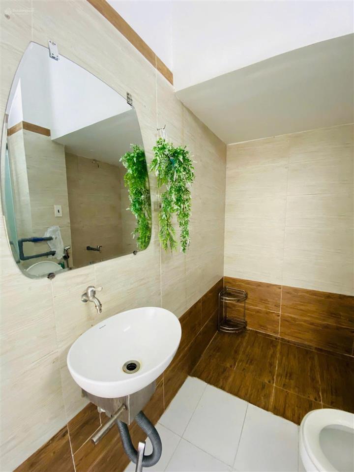 Cho thuê phòng trọ q7 siêu phẩm 1pn tách bếp có ban công, sạch rộng thoáng