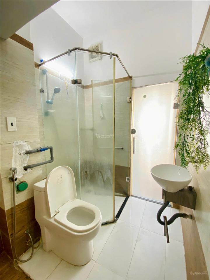 Cho thuê phòng trọ q7 siêu phẩm 1pn tách bếp có ban công, sạch rộng thoáng