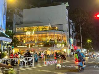 Căn góc 2 mặt tiền! bán nhà góc 2 mặt tiền trần quang diệu, q3 (7x10m) thuê 90tr, bán giá 24 tỷ