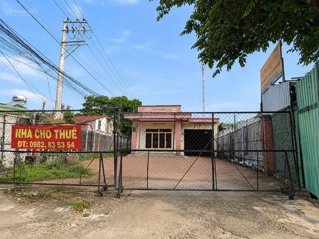 Cho thuê mặt bằng 2 mặt tiền đẹp huỳnh văn cù, thủ dầu một chỉ 8 triệu/tháng
