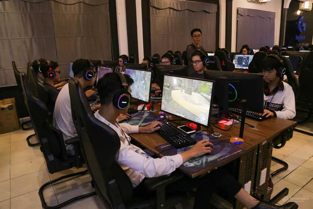 Mặt bằng 600m2 tầng 1 làm phòng game và bida hoặc mô hình kd khác tại a6a thành công