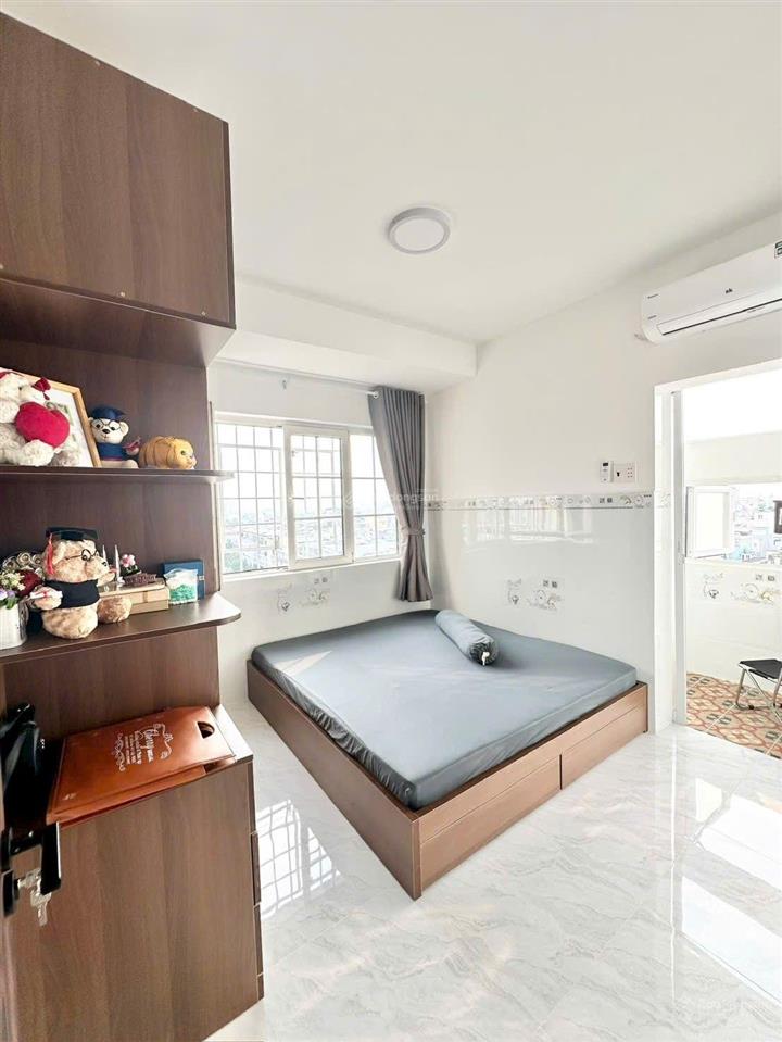 Bán chung cư bình phú 1 căn góc. dt 68m2 có 2pn lầu 1. có sổ hồng riêng