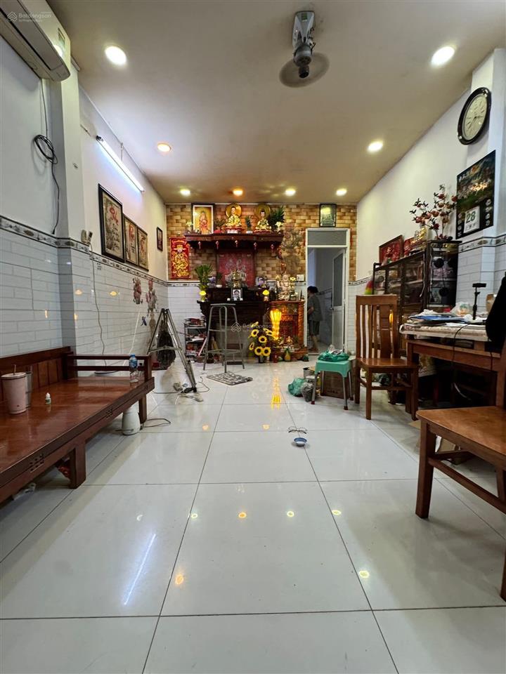 Nhà 4.15m x 16m trệt 1 lầu hẻm 161d/106/27 lạc long quân. hh 1%