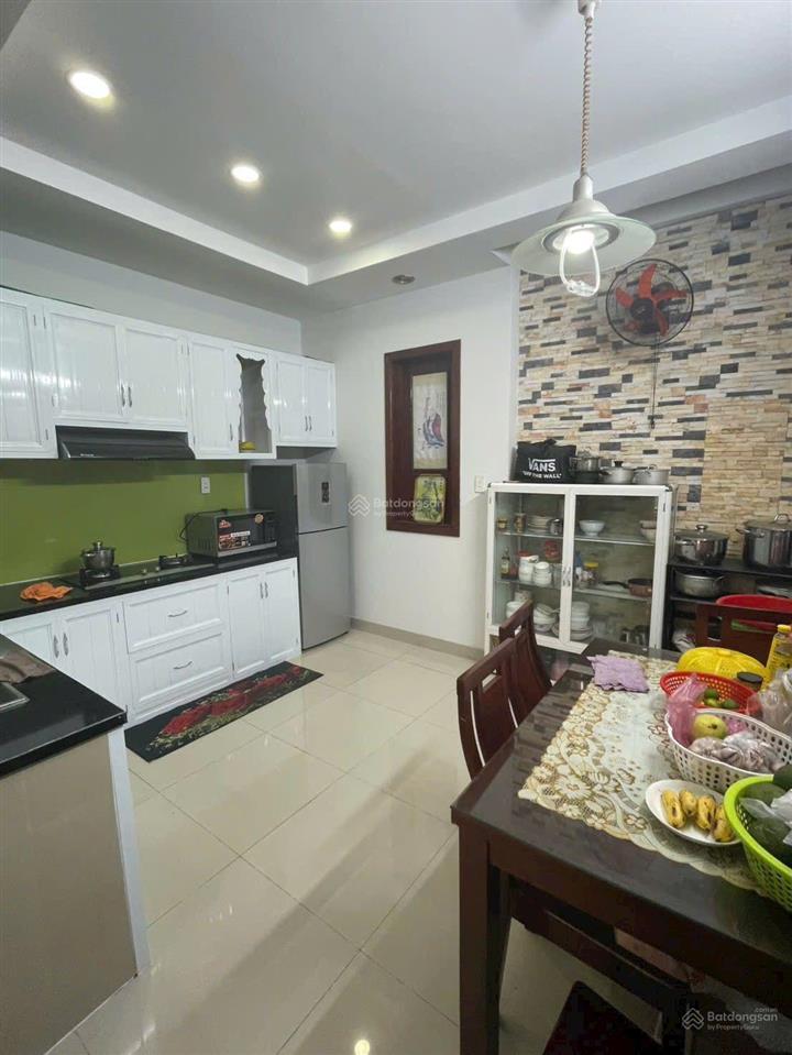 Nhà 6m x 7m đúc 5 tầng hẻm 8m sát mặt tiền trịnh đình trọng