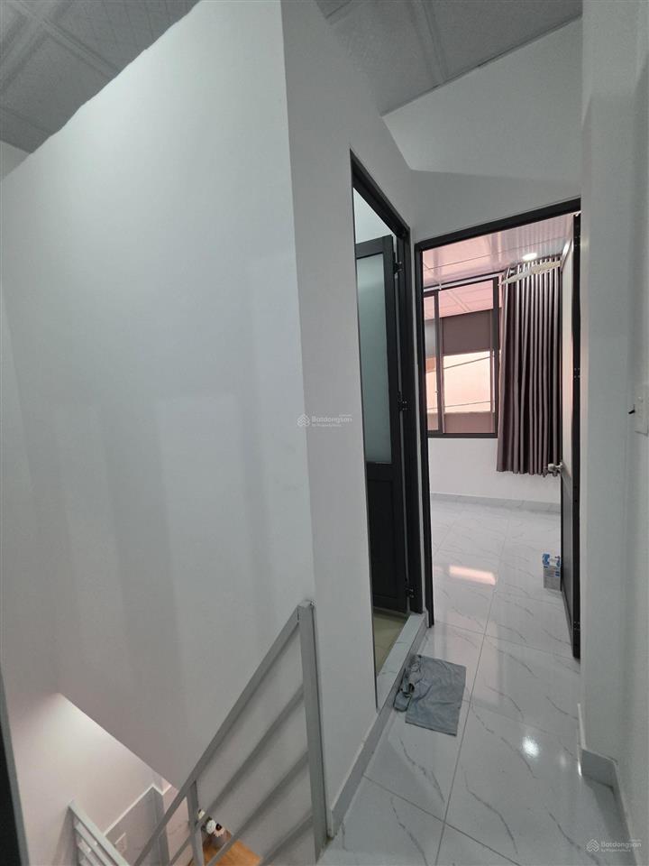 Nhà khu lý thường kiệt  lạc long quân p8 tân bình. dt 3x9m 2 tầng