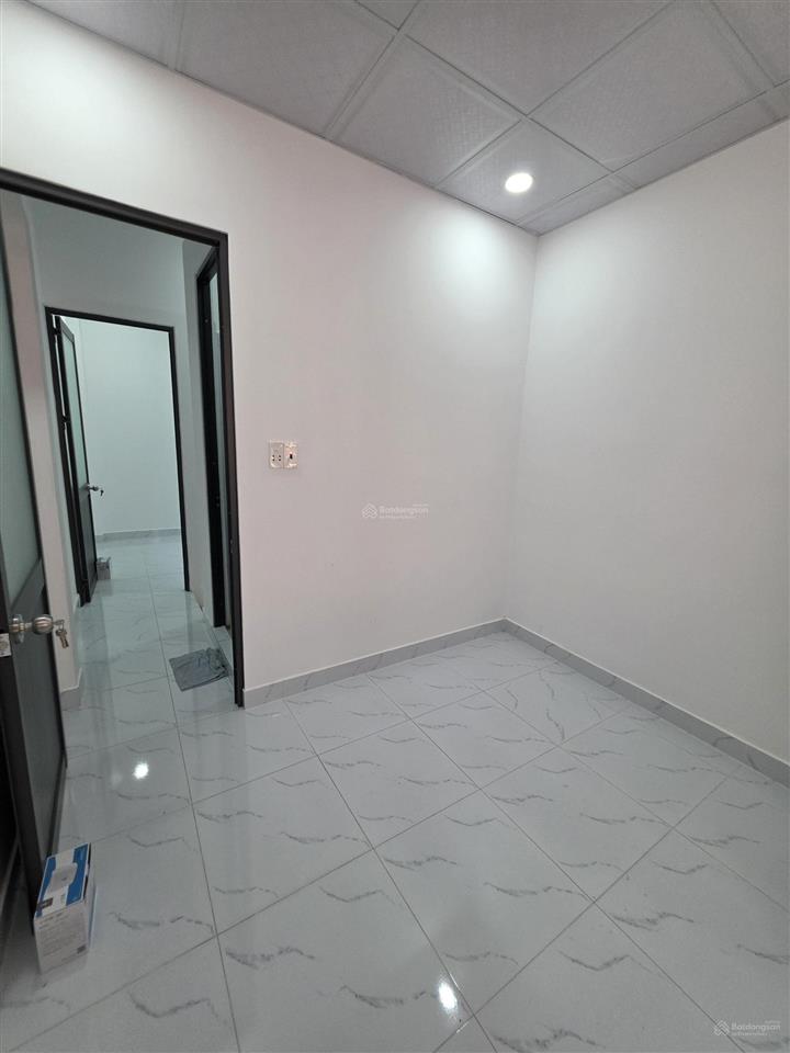 Nhà khu lý thường kiệt  lạc long quân p8 tân bình. dt 3x9m 2 tầng