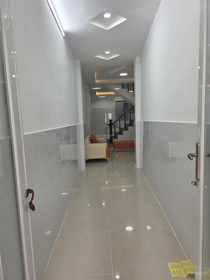 Nhà hẻm xe hơi đường trương công định, phường 13, quận tân bình. dt 40m2, trệt 1 lầu