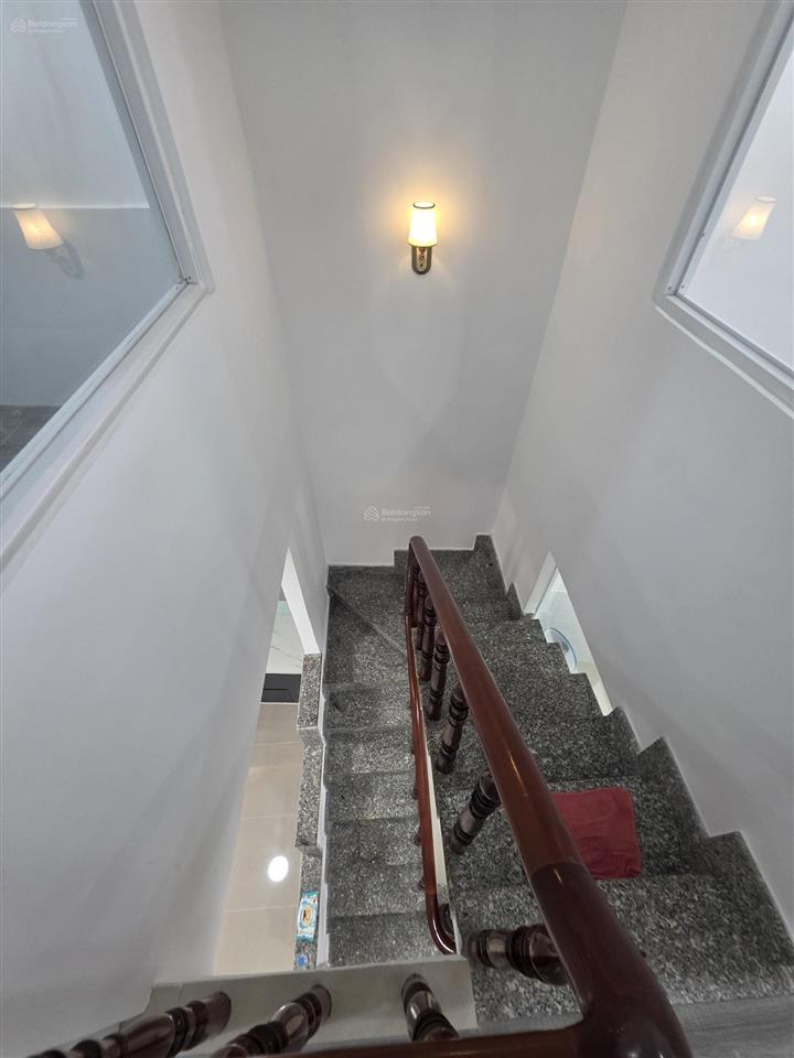 Nhà hẻm xe hơi đường trương công định, phường 13, quận tân bình. dt 40m2, trệt 1 lầu