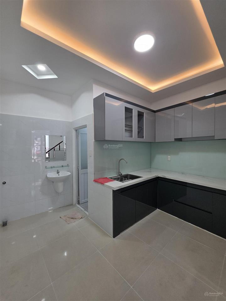 Nhà hẻm xe hơi đường trương công định, phường 13, quận tân bình. dt 40m2, trệt 1 lầu