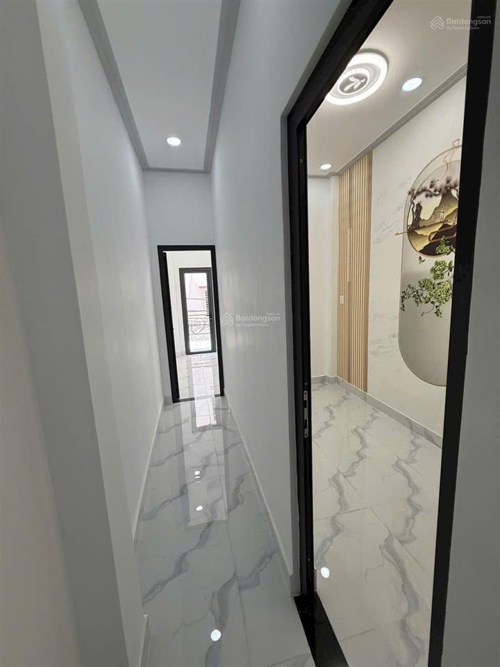 Nhà 1/ sát mặt tiền văn thân , quận 6. dt 44m2 trệt 1 lầu 4pn