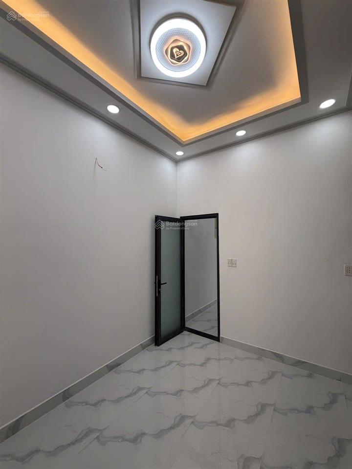 Nhà 1/ sát mặt tiền văn thân , quận 6. dt 44m2 trệt 1 lầu 4pn