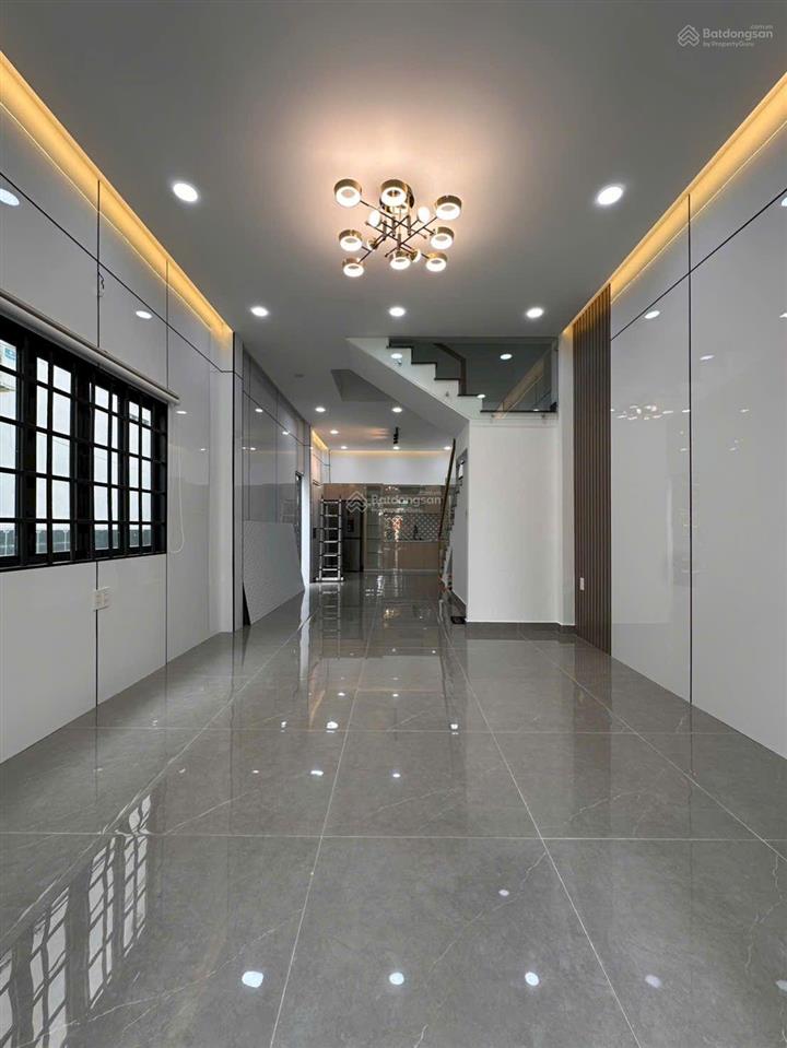 Nhà góc 2 mặt hẻm xe hơi 110/29 tô hiệu  hòa bình. dt 4x13.5m, 3 lầu