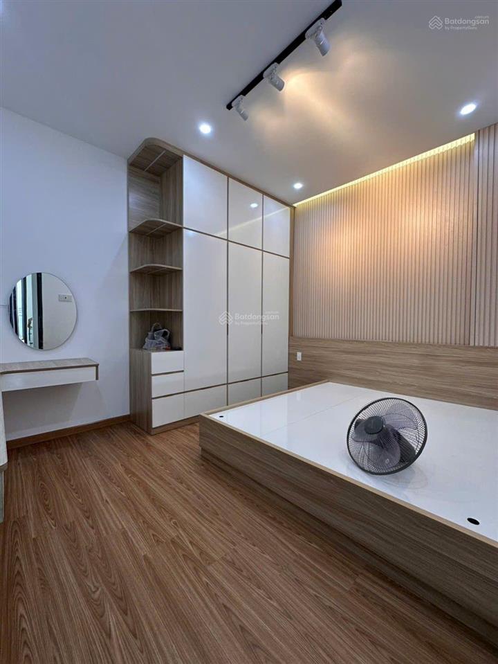 Nhà góc 2 mặt hẻm xe hơi 110/29 tô hiệu  hòa bình. dt 4x13.5m, 3 lầu