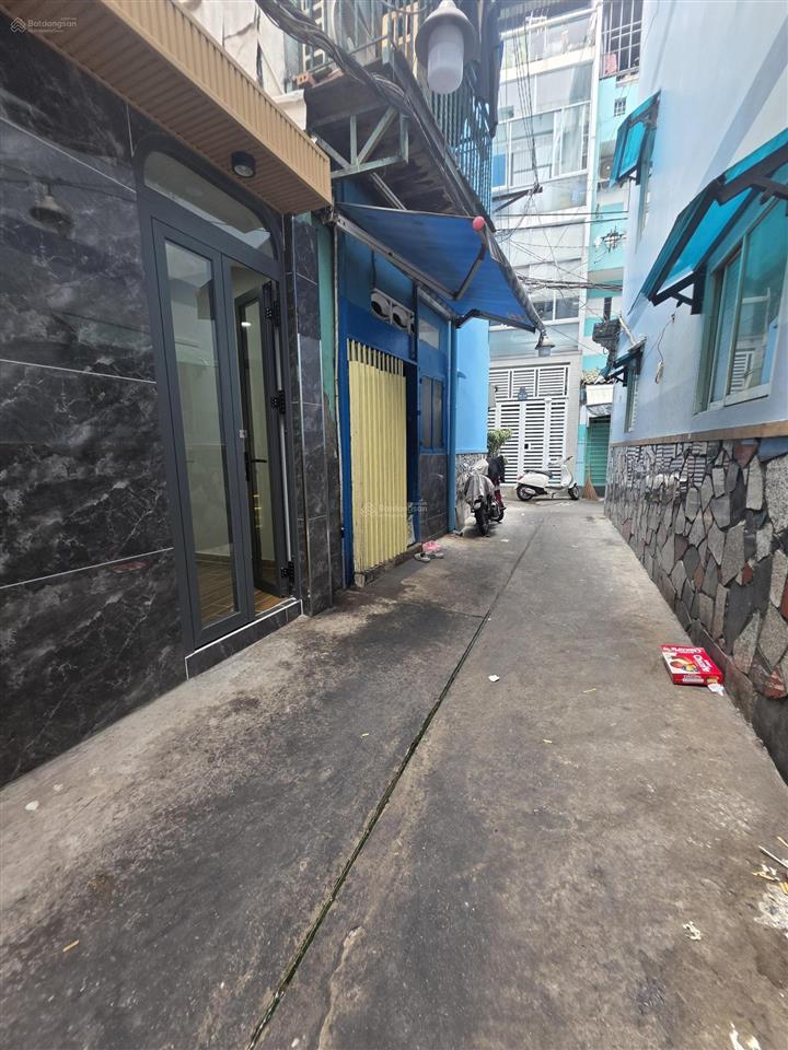 Nhà 3.5m nở hậu 6m dài 10m đúc 2 tầng 3pn sát mặt tiền lê hồng phong