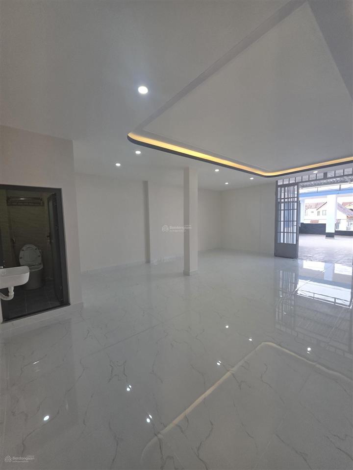 Nhà 6m x 20m đúc 3 tầng mặt tiền đường số khu dân cư bình hưng, gần bến xe quận 8
