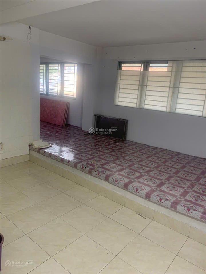 Bán tầng trệt chung cư da sà ngay chợ da sà. dt 8x8m trệt lửng